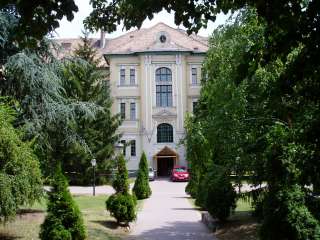 Tata, Tanoda tér 05. 1.kép.jpg Tata, Tanoda tér 05. 1.kép.jpg